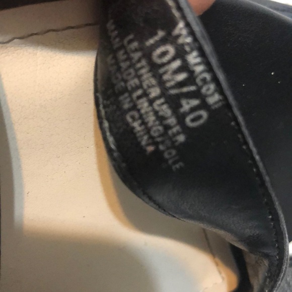 10 m Vince camuto heels - Picture 4 of 4